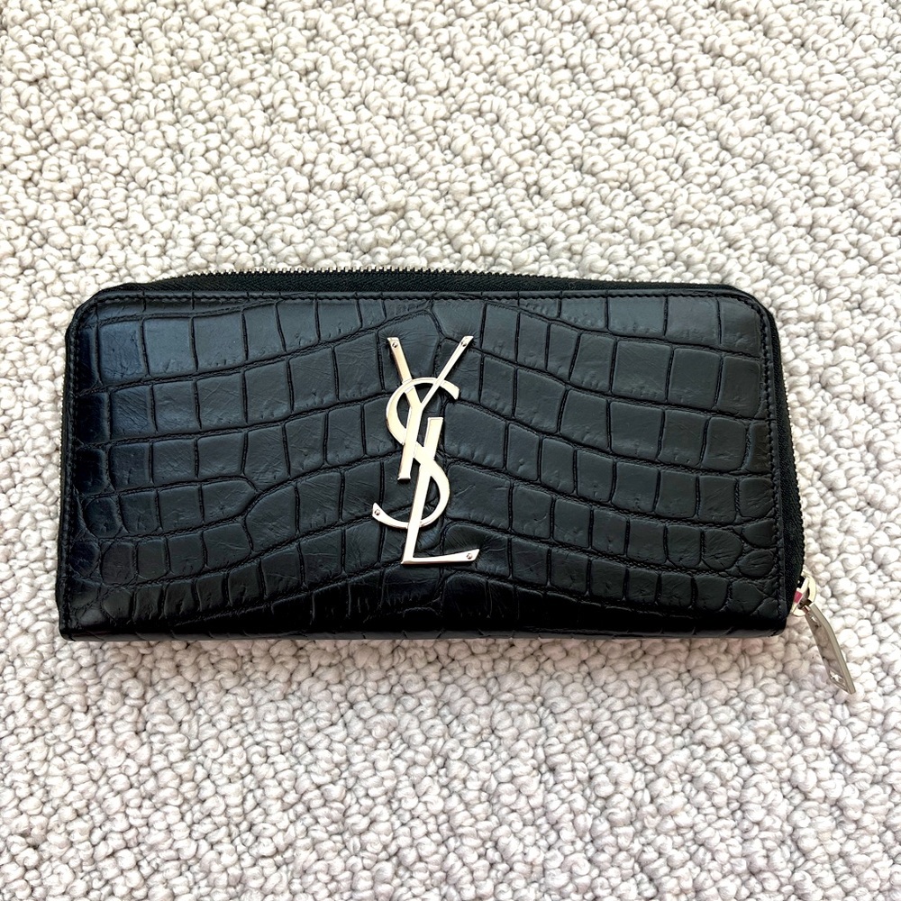 SAINT LAURENT MONOGRAM ZIP-AROUND WALLET DECORATED WITH TINY METAL YSL INITIALS